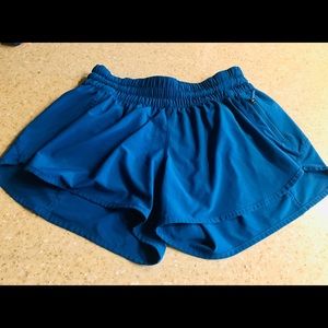 Lululemon TRACKER shorts sz 10